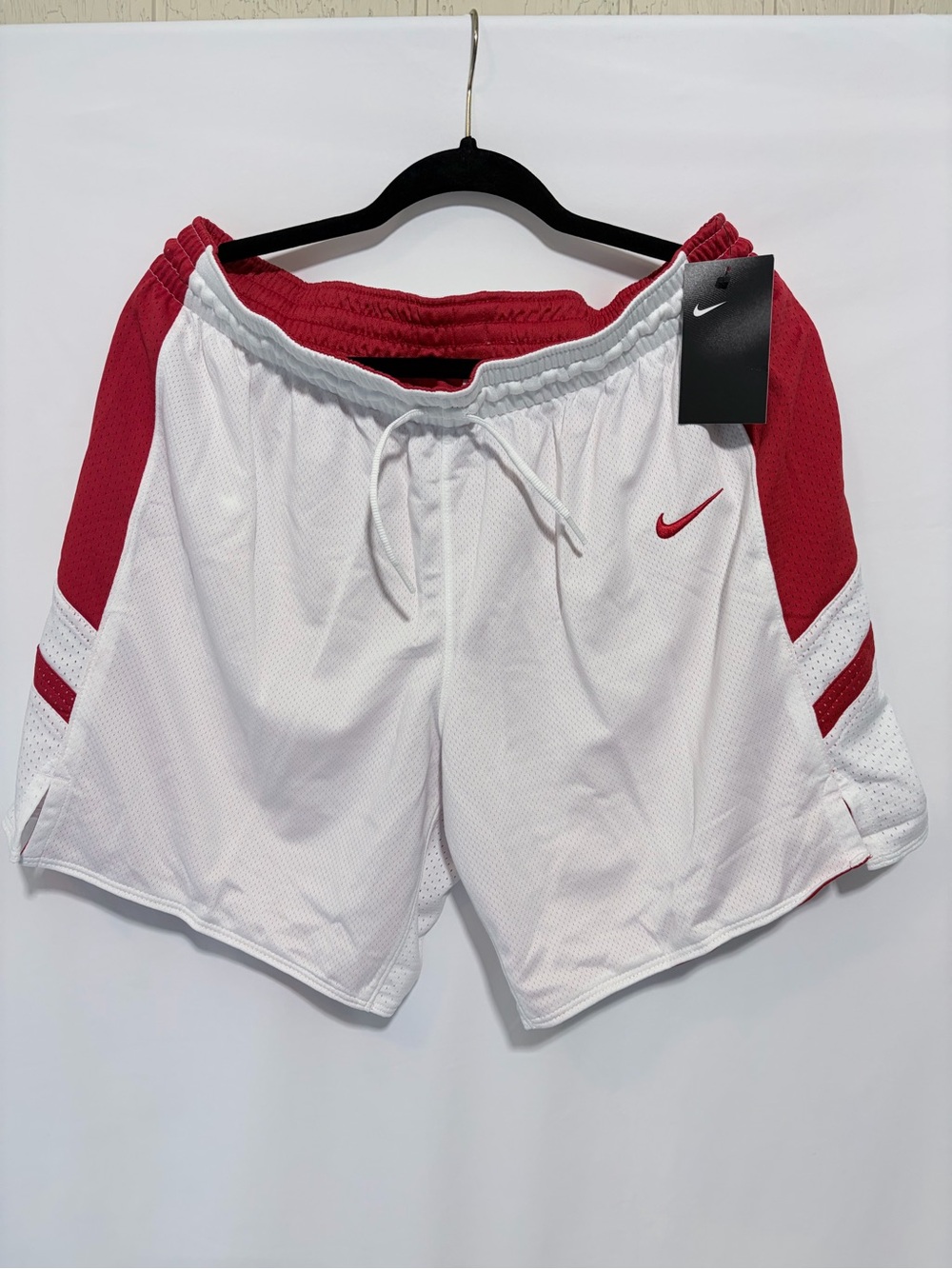 NWT Nike Women’s White & Red Athletic Shorts size XL